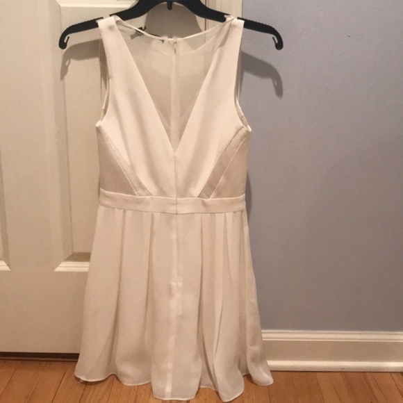 Jay Godfrey White Sheer Neckline Dress - Picture 2 of 8